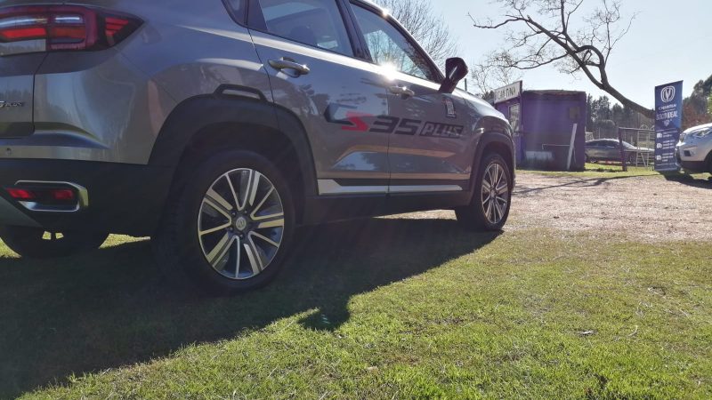 Changan ofreció un test drive exclusivo para el plantel de Defensor Sporting