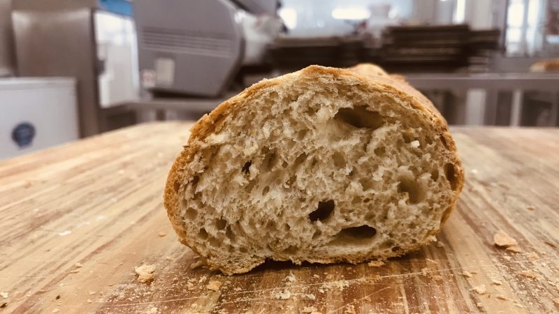 Pan a partir de cerveza artesanal: las panaderías realizan un estudio para avanzar en economía circular