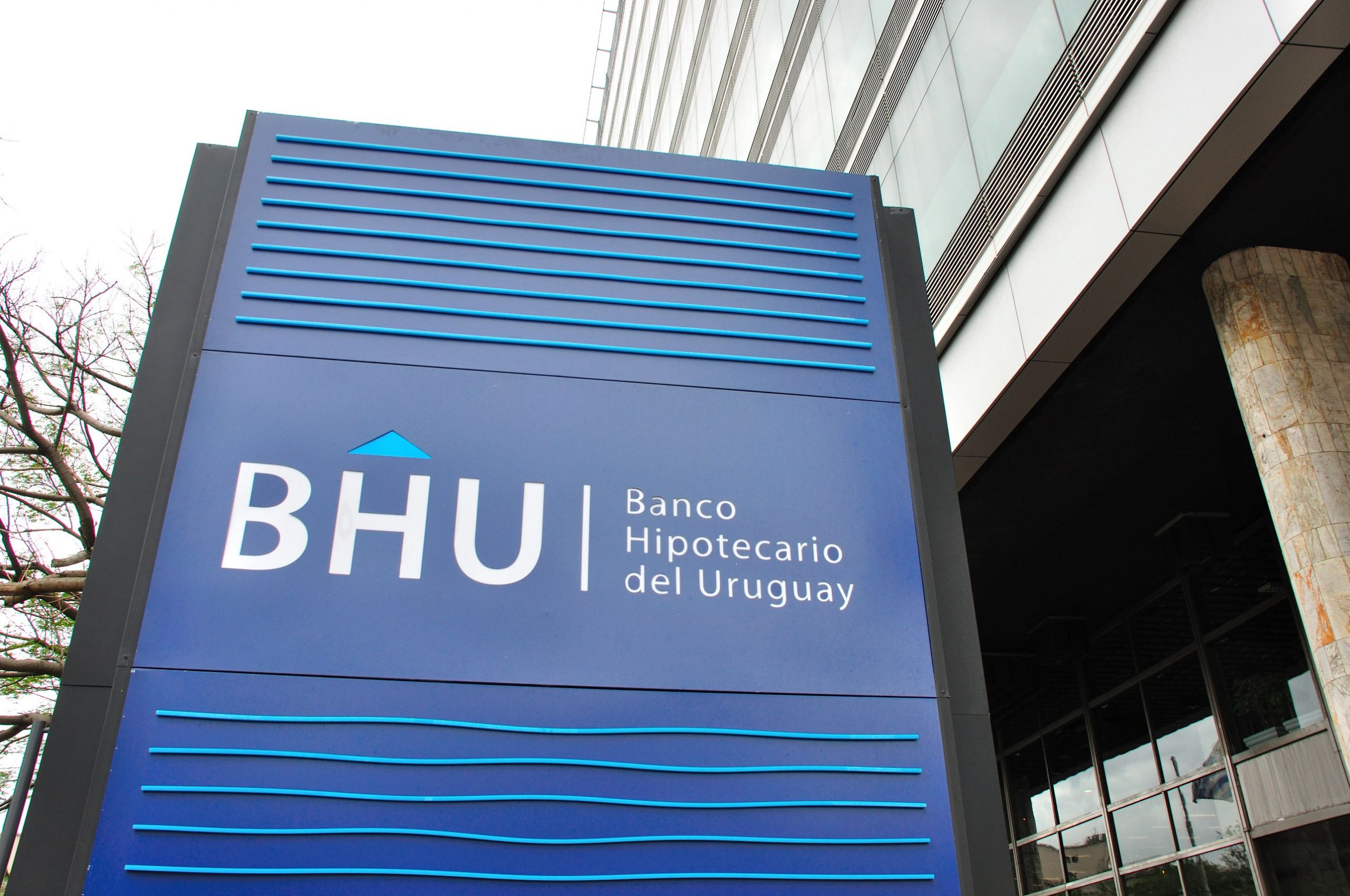 El BHU concreta fuerte rebaja de las tasas de interés de los préstamos hipotecarios