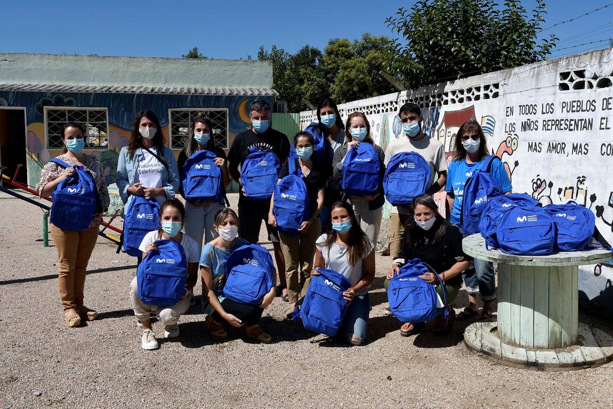 Fundación Telefónica Movistar entregó 400 Kits escolares a niños y niñas de escuelas públicas de San José