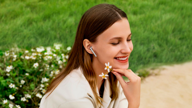 Consejos para utilizar los auriculares sin dañar la salud auditiva