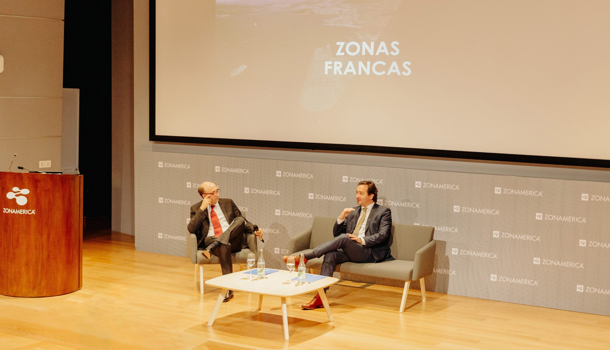 Munyo analizó las oportunidades comerciales de Uruguay en un encuentro de Zonamerica