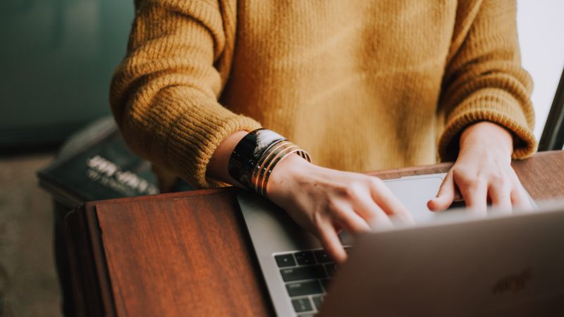¿Qué es liveshopping? El fenómeno digital que revolucionará al comercio electrónico en Colombia