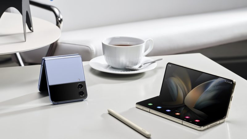 Desplegá tu mundo: Samsung inicia su lanzamiento de venta de la nueva serie Galaxy Z en Uruguay