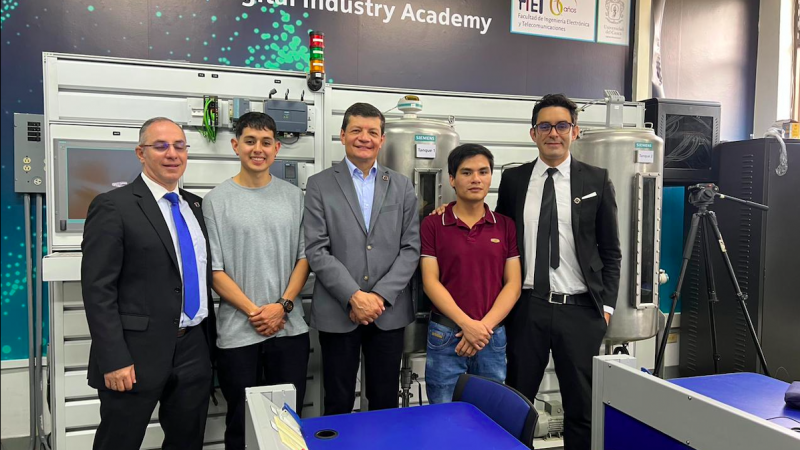 Un gran paso por la educación en Colombia: donan salón con tecnología de punta a universidad en Cauca