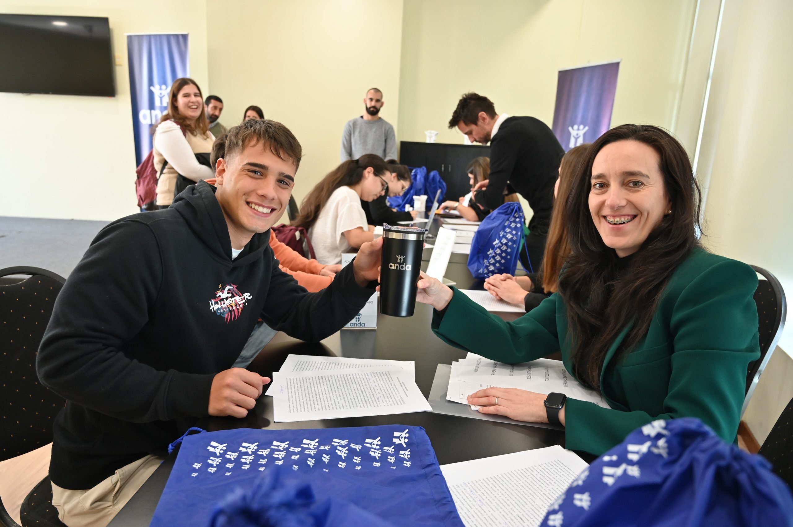 ANDA reafirma su apoyo a la educación universitaria otorgando becas a hijos de socios