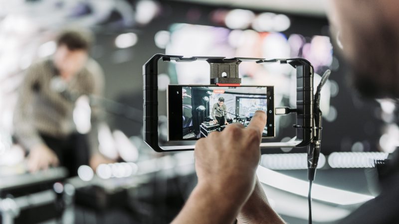 Antel y Samsung presentaron la revolucionaria Serie Galaxy S24 5G en un evento futurista