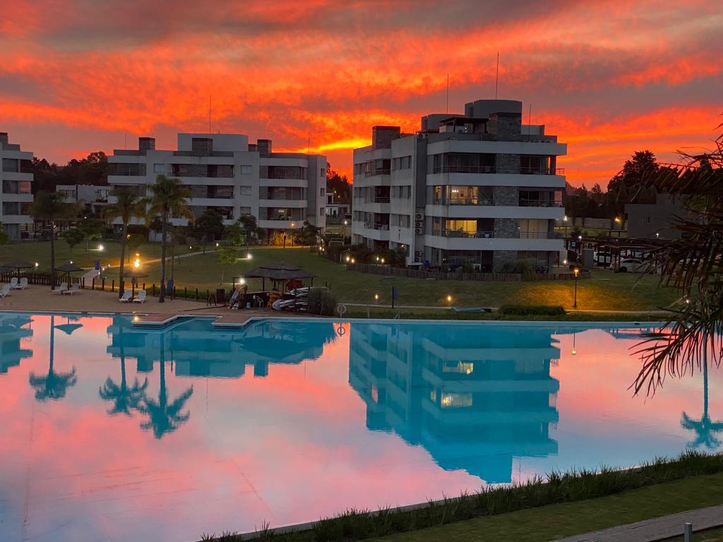 Lagoon Pilar y Catena Zapata presentaron la primera edición del Sunset 2024