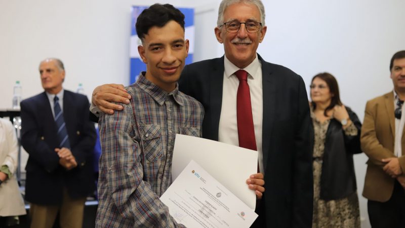 UTU ENTREGÓ ACREDITACIONES DE SABERES OCUPACIONALES A ESTUDIANTES CON CAPACIDADES DIFERENTES