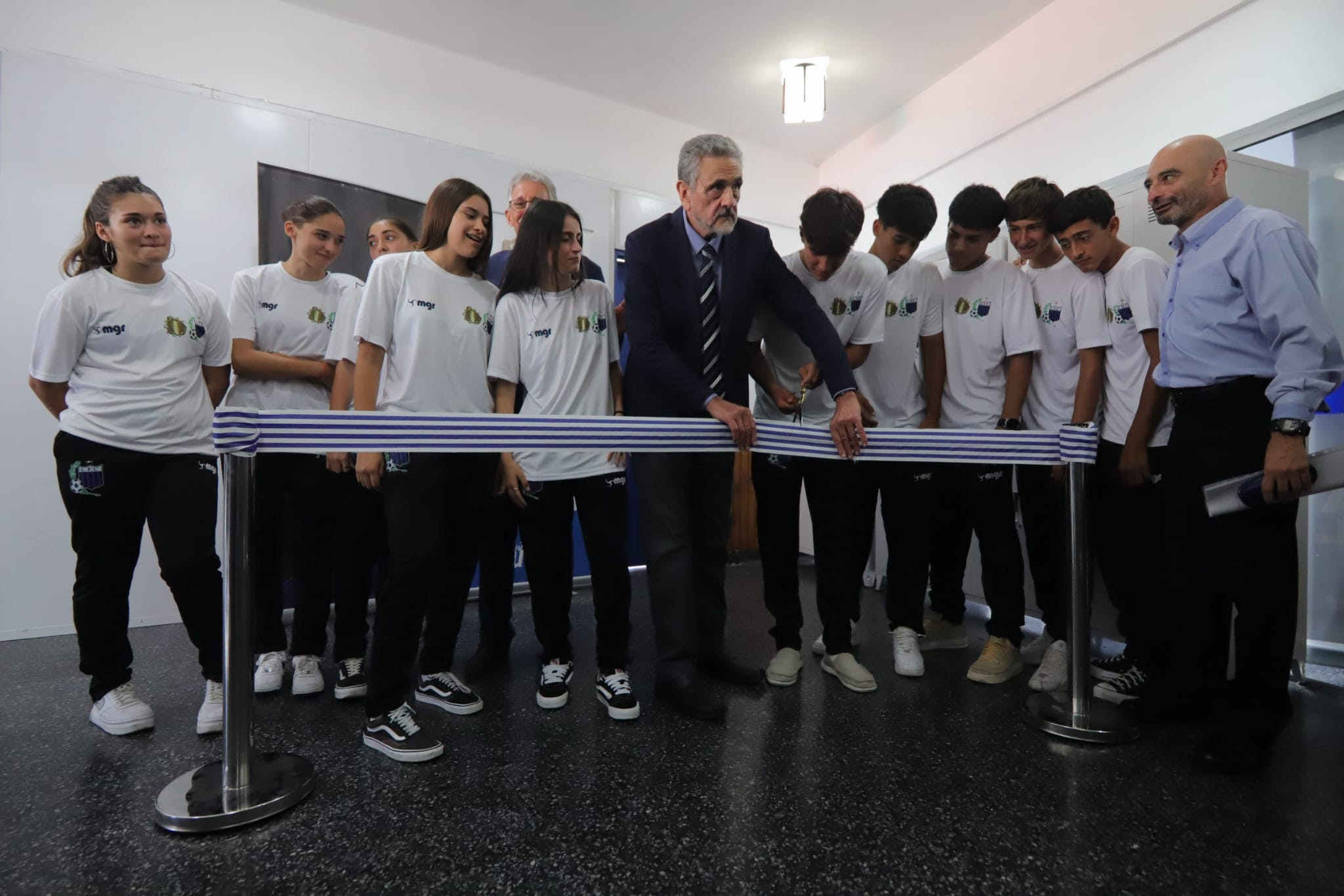 UTU y Liverpool FC inauguraron un anexo de escuela técnica ubicada en la sede del club “negriazul”, el presidente de la institución deportiva destacó que el hecho era como “ganar una copa”