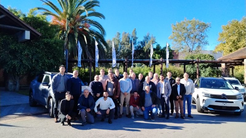 Stellantis impulsa la innovación en Uruguay con una capacitación exclusiva para concesionarios Citroën