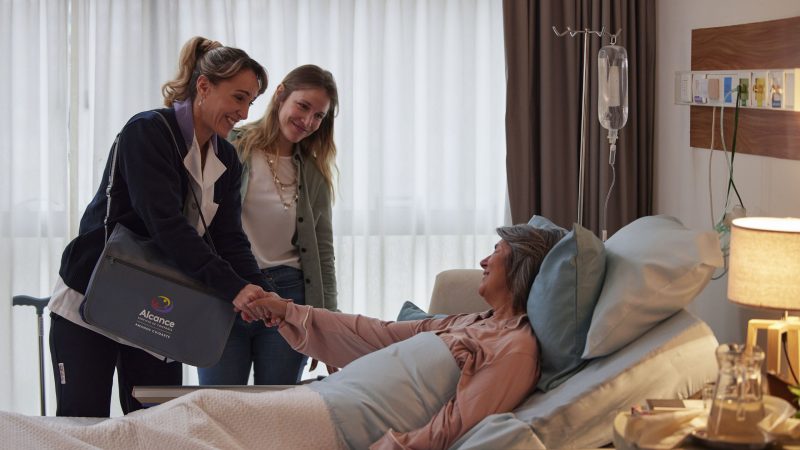 “Los imprevistos cambian todo”: la nueva campaña de Alcance Servicio de Compañía