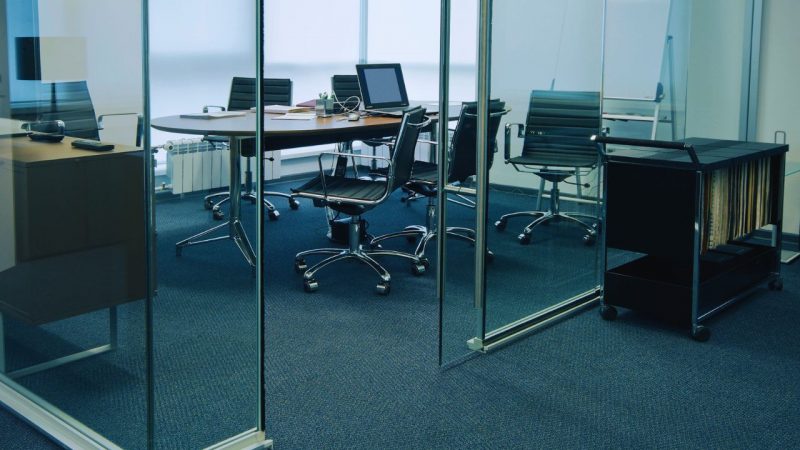 Empresas buscan maximizar la productividad y el bienestar de sus empleados