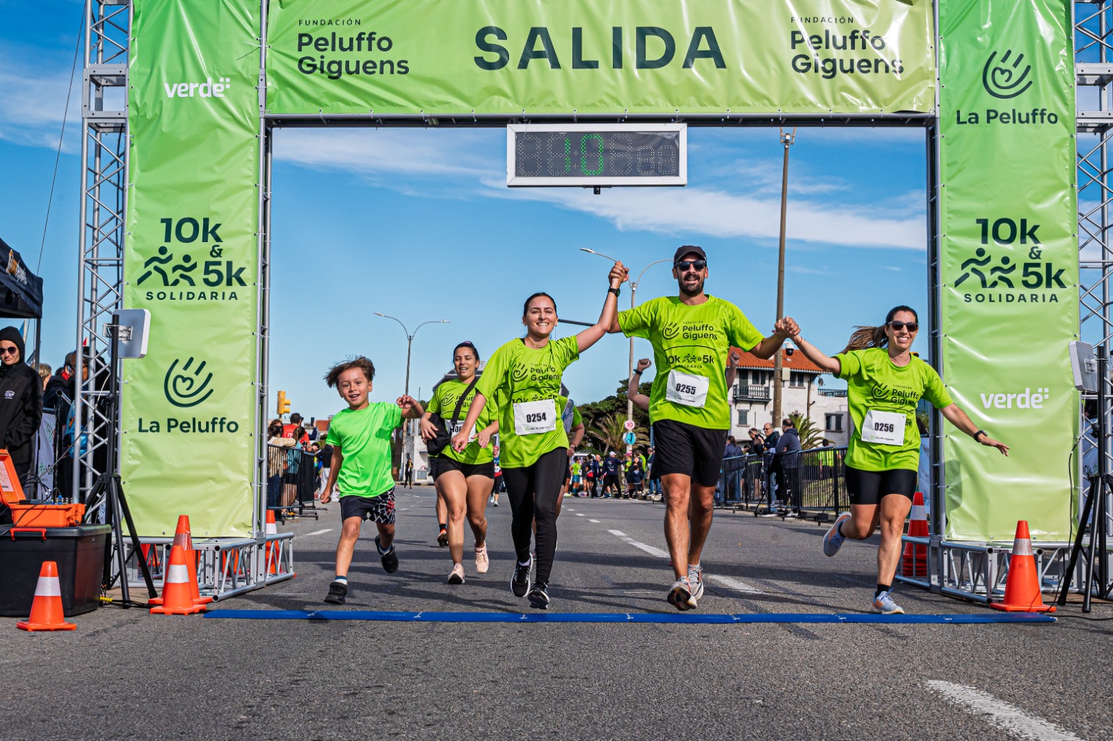 2.100 personas corrieron por la vida en la 4ª edición de la Carrera Solidaria de la Fundación Peluffo Giguens