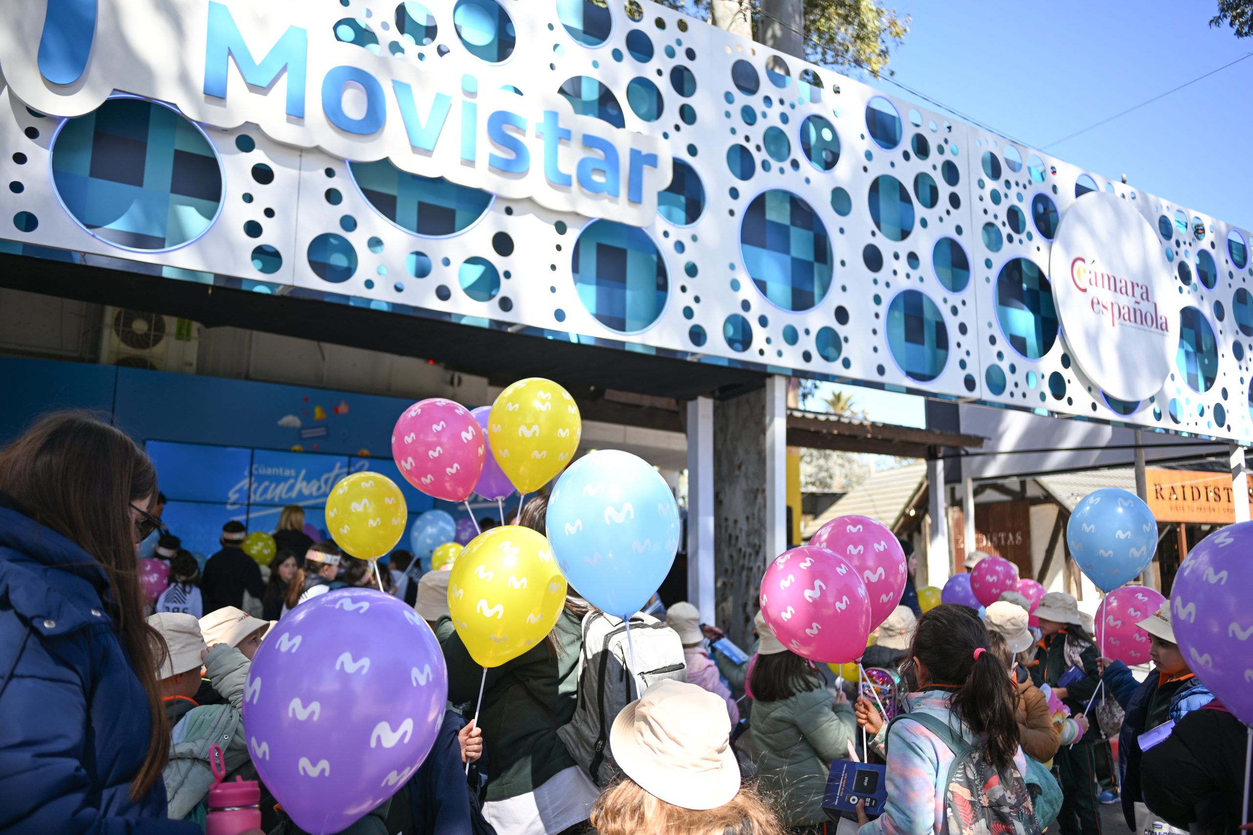 Movistar acerca innovación y conectividad en Expo Prado 2025