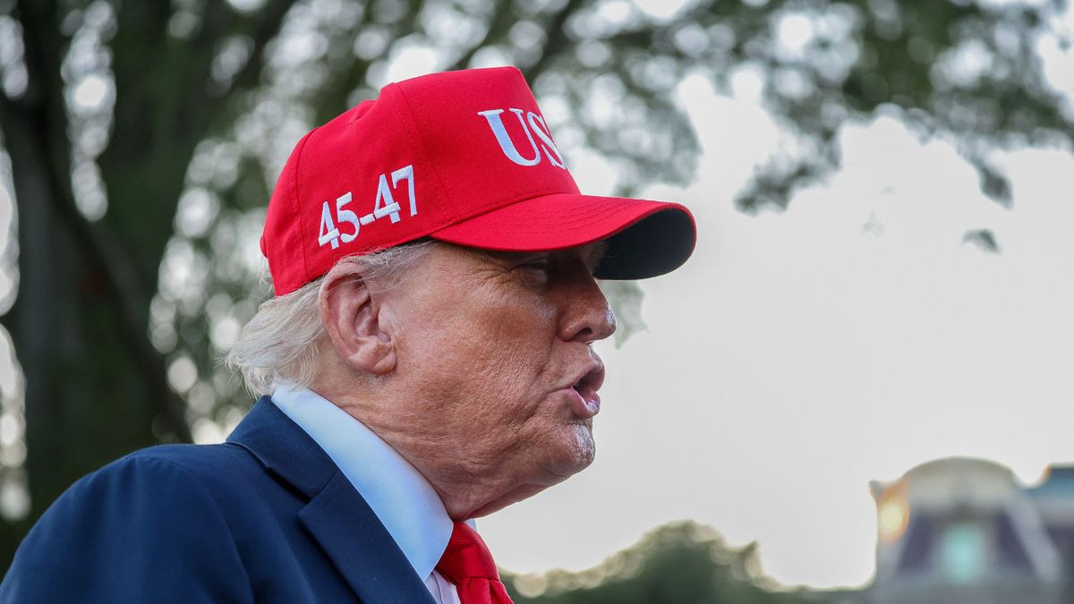 Secretario del Tesoro en Estados Unidos: Trump "los adora" a los agricultores