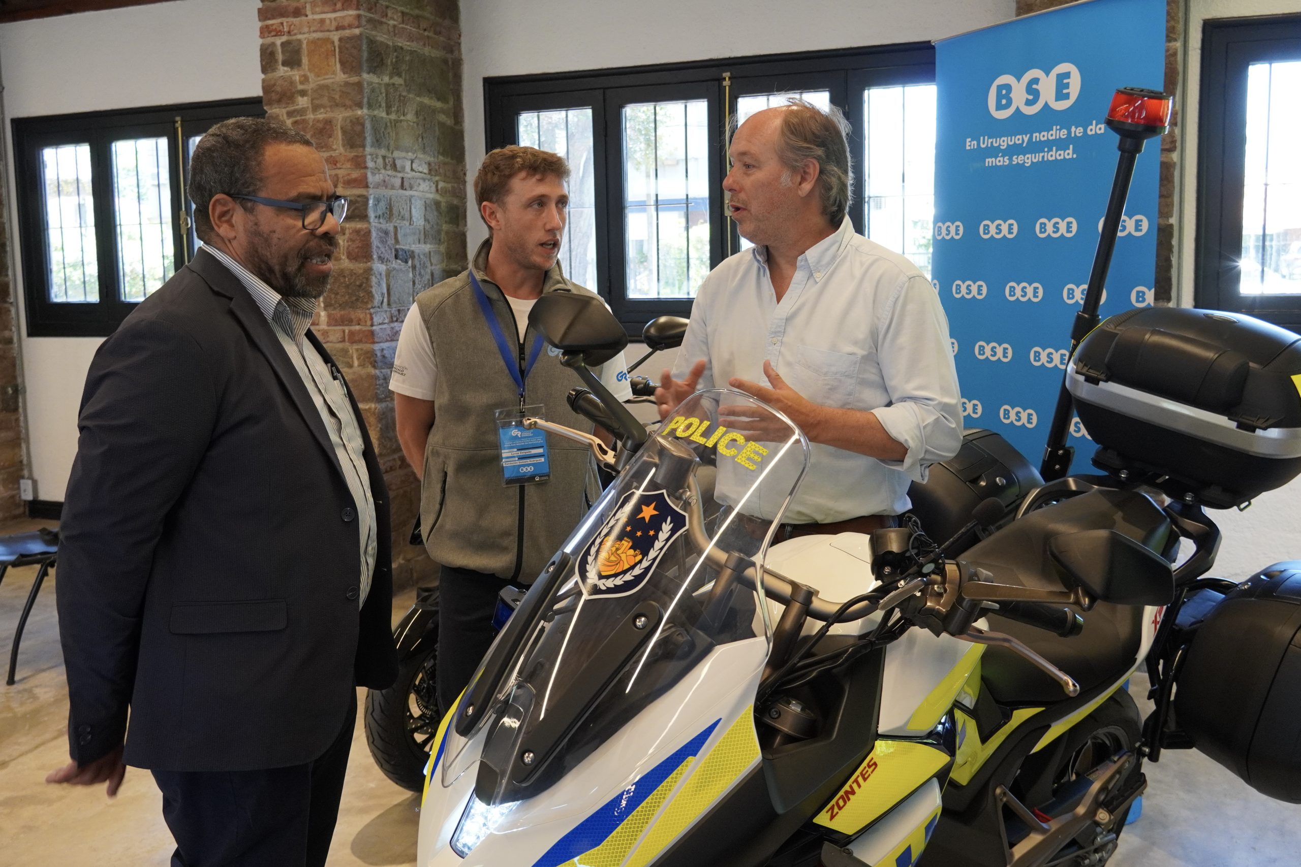 Fundación Gonzalo Rodríguez y Banco de Seguros del Estado, con el apoyo de UNASEV, lanzan el Programa de Seguridad Vial de Motociclistas a nivel nacional