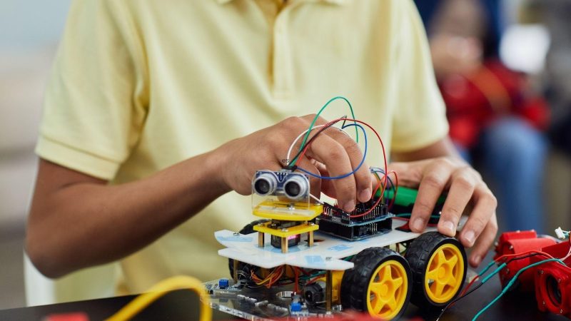 Navidad bajo el nuevo decreto: la zafra electrónica que redefine el reciclaje en Uruguay