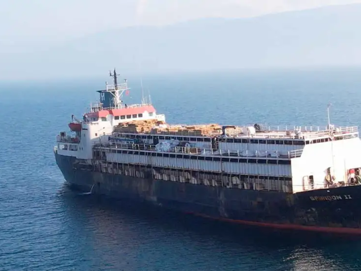 Buque con casi 3.000 vacunos no pudo descargar en Turquía, regresa a Uruguay y Fratti habló de "mejicaneadas"