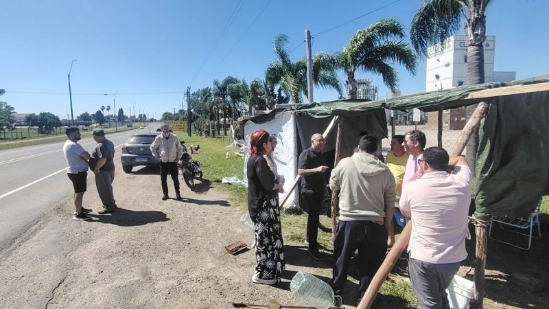 Extrabajadores de Claldy anunciaron que harán una huelga de hambre en una carpa frente a la Torre Ejecutiva
