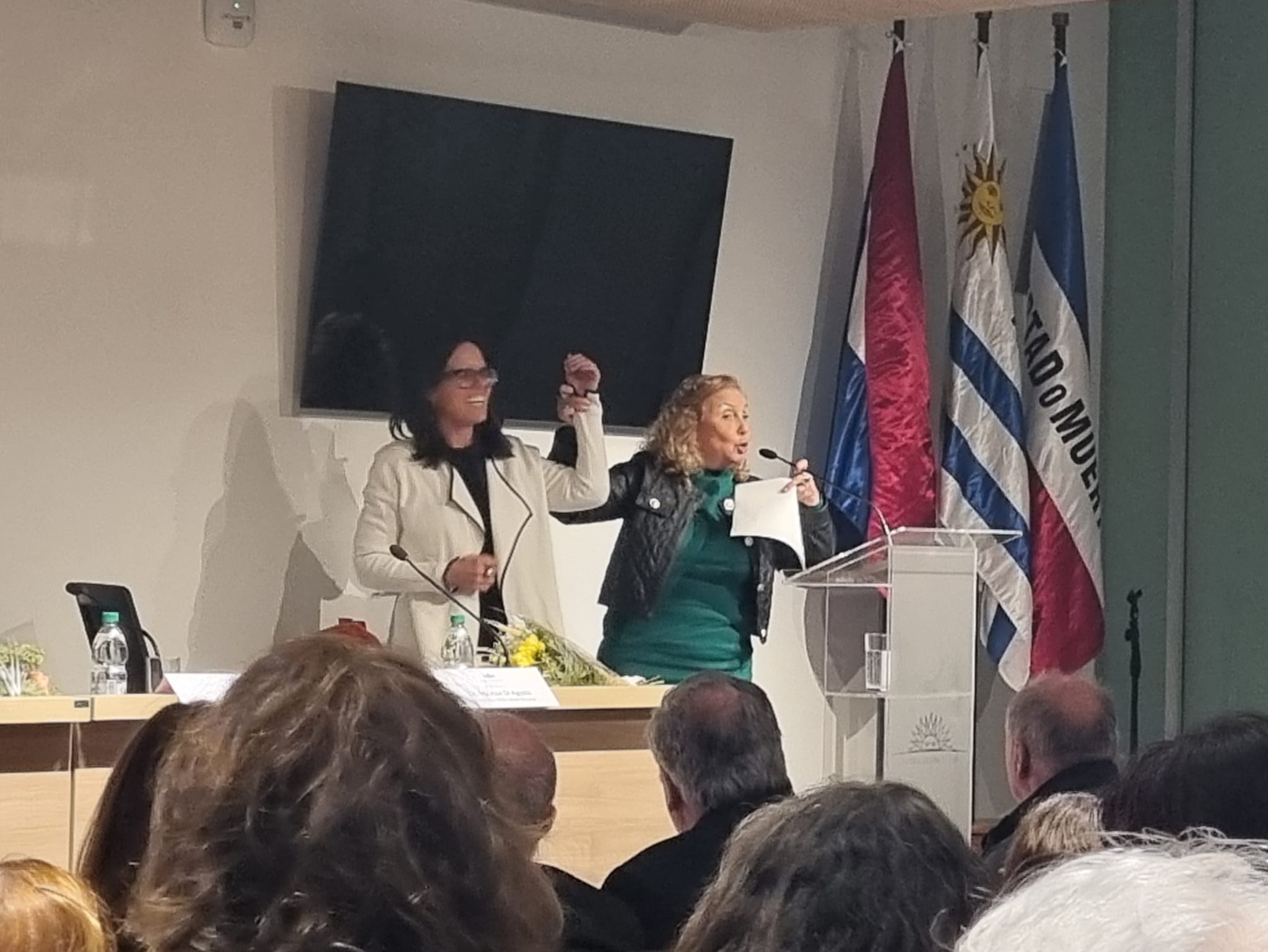 Prevención del suicidio: advierten sobre la necesidad de recuperar estrategias comunitarias y fortalecer el rol del entorno