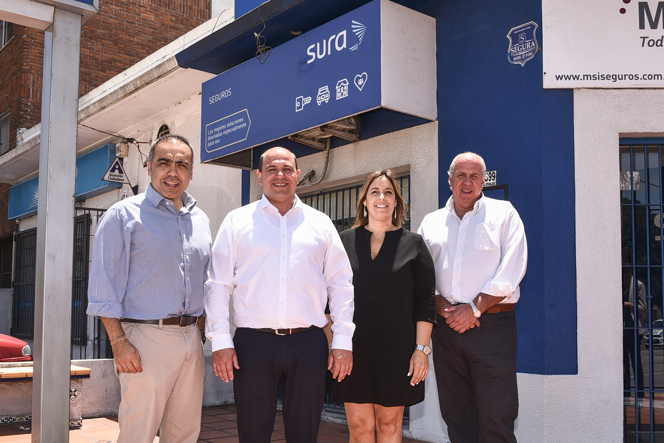 Empresa uruguaya de corredores de seguros cambió su imagen, fortaleció su atención online y presencial en su nueva oficina