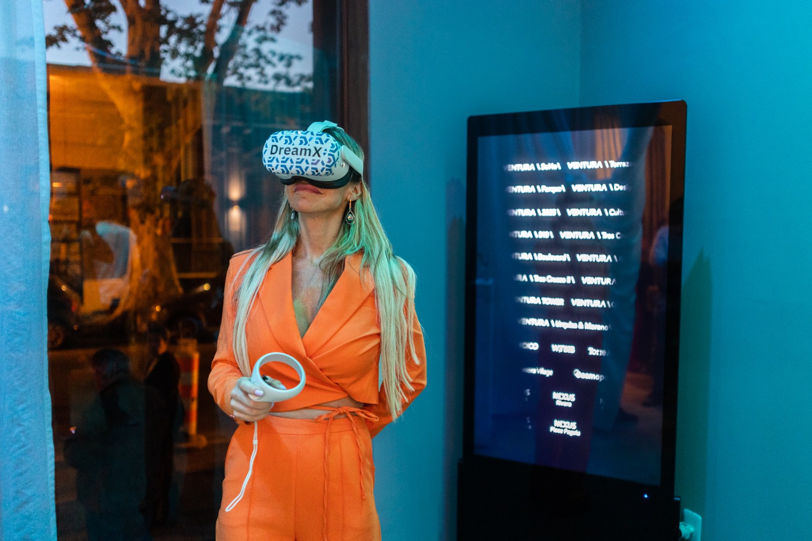 KOPEL SÁNCHEZ INAUGURA EL PRIMER CENTRO DE EXPERIENCIAS DEL PAÍS CON TECNOLOGÍA DE REALIDAD VIRTUAL