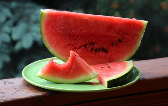 Olas de calor: la importancia de conocer tu genética para hidratarte y alimentarte bien