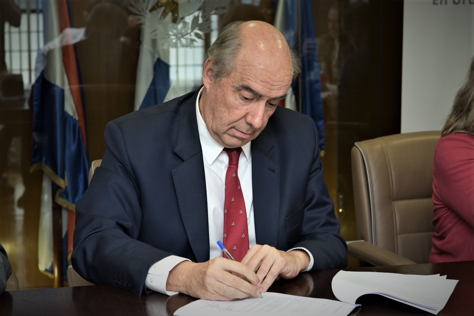 El BSE y el SMU firmaron acuerdo por cobertura de seguros