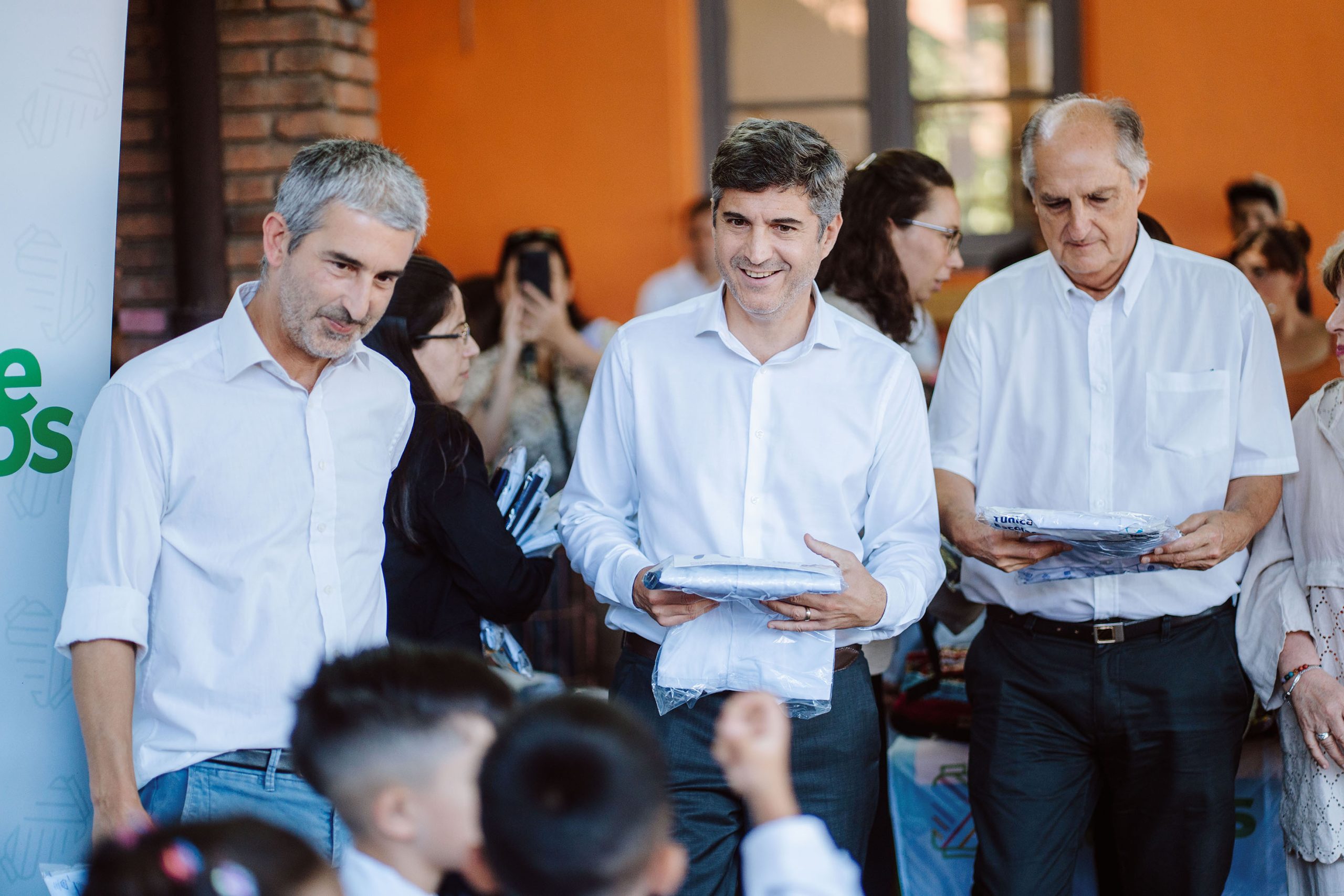 Nevex celebra 25 años apoyando a la educación pública