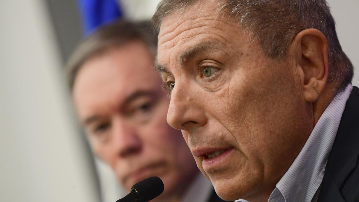 Gabriel Oddone dijo que en campaña "no tenía ni idea" de necesidad de ajustar Fonasa, pero que el tema "no hubiera tenido mucho sex appeal"