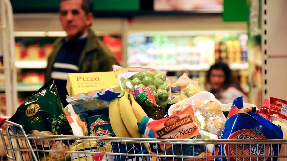 Inflación fue de 3,7% en 2025 y terminó el año por debajo de la meta oficial