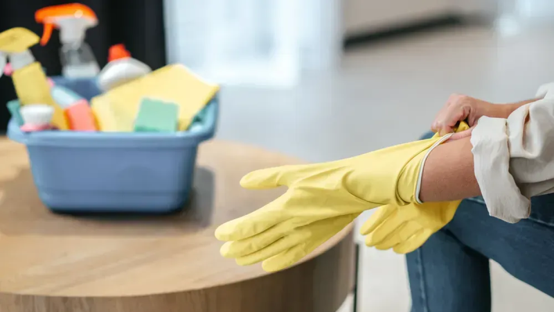 Trabajadoras domésticas: cómo calcular la prima por antigüedad que se paga en febrero