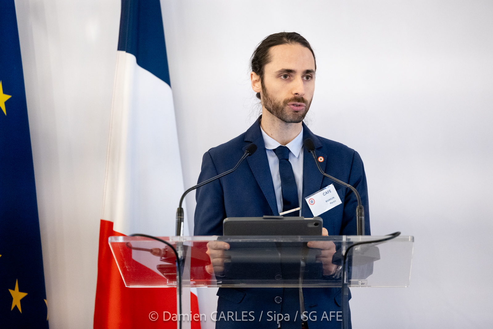 Un uruguayo llevó la voz de América Latina ante el Gobierno francés en plena crisis internacional