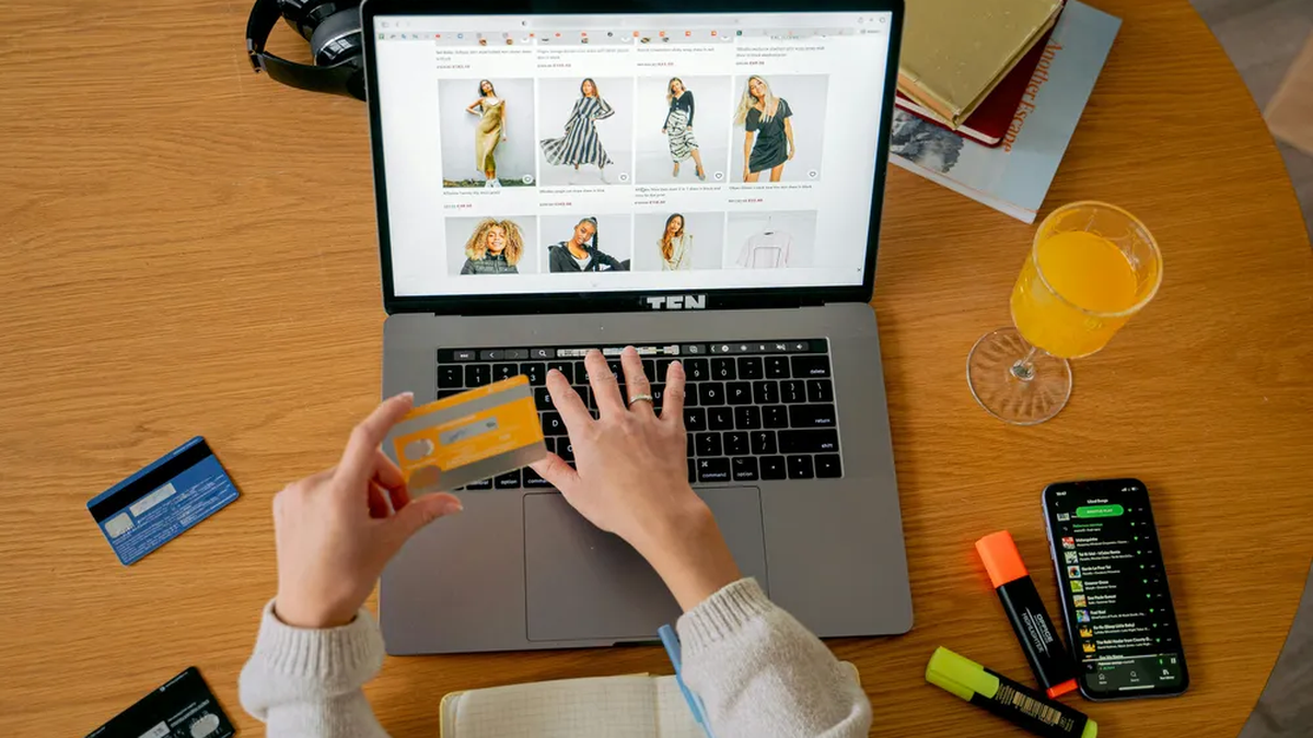 Compras web en el exterior: llegaron casi 500.000 paquetes en meses previos al cambio de la franquicia
