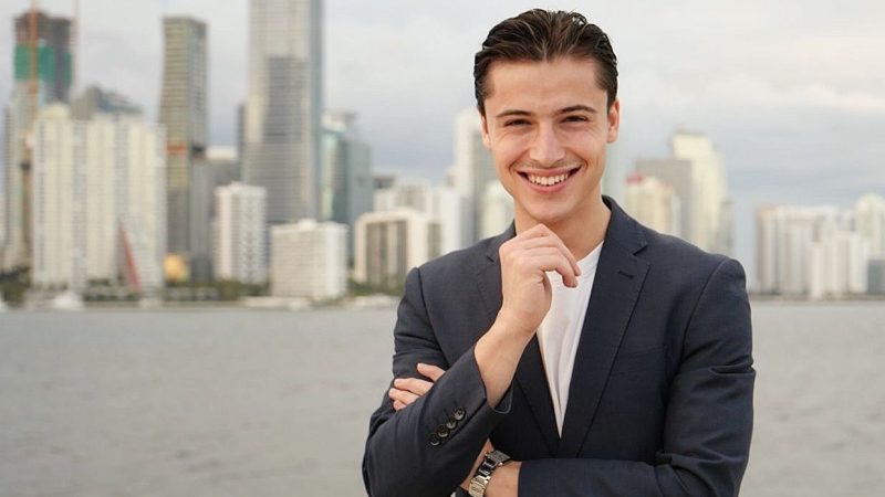 Harvey Ferrer: la nueva generación que escala millones aplicando el modelo de Elon Musk con inteligencia artificial
