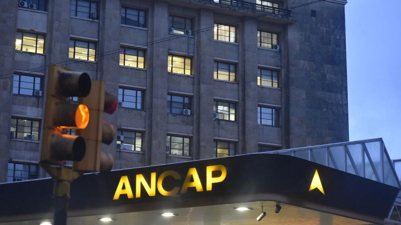 Gobierno habilita a Ancap a contratar línea de crédito por hasta US$ 100 millones ante impacto de la guerra