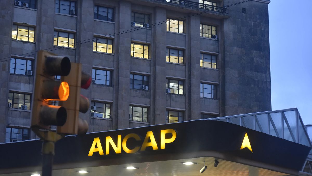 Gobierno habilita a Ancap a contratar línea de crédito por hasta US$ 100 millones ante impacto de la guerra