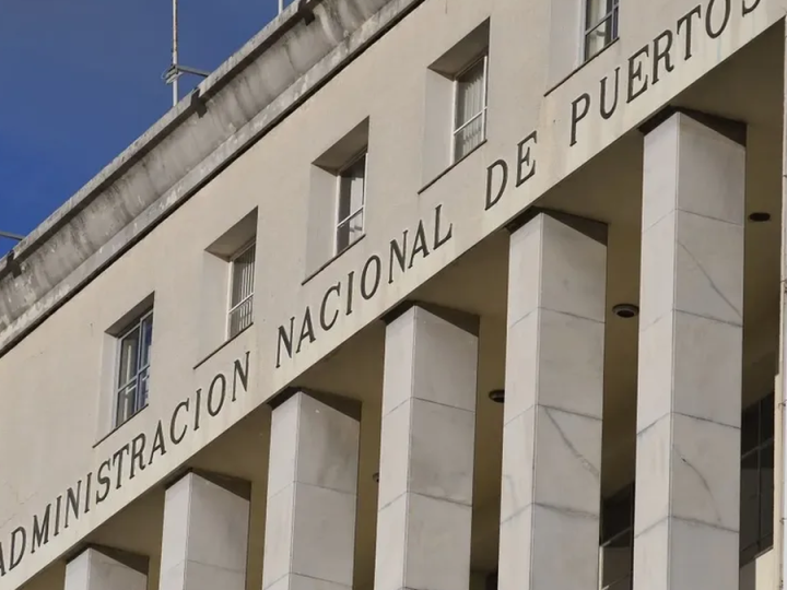 Choque político en directorio de la ANP por dragado en el puerto de Montevideo