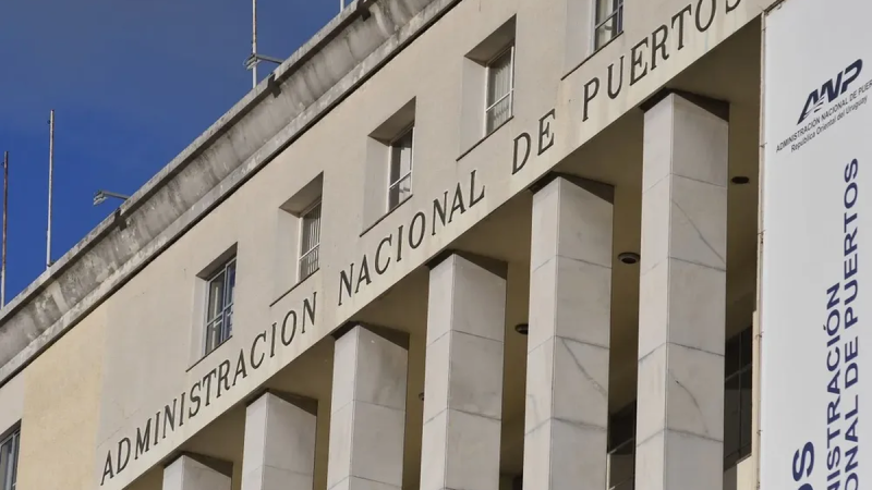 "Entrega de soberanía a multinacionales": el choque entre el sindicato portuario y jerarcas de ANP