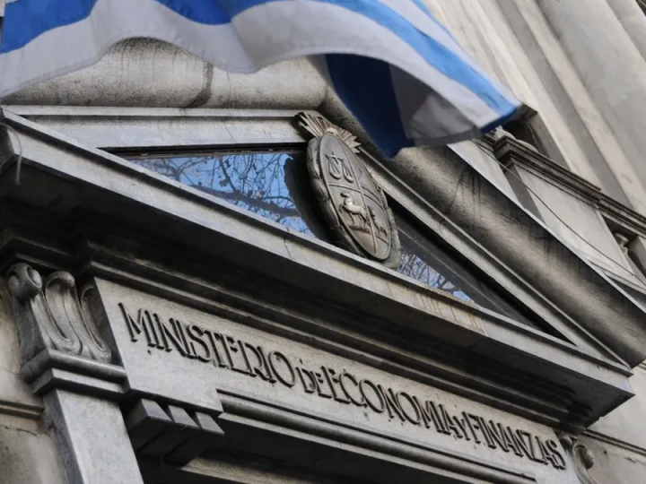 Proyecto de competitividad apunta a reforzar el control de mercados y concentraciones económicas