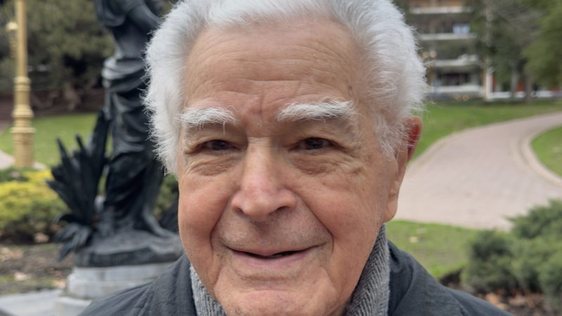 A LOS 99 AÑOS ALBERTO CHAB ENFRENTA EL DESAFÍO DE EMPEZAR DE CERO