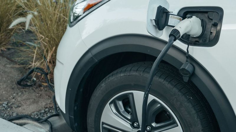 Impuesto a los autos eléctricos: cuántos de los modelos más vendidos en lo que va de 2026 tributarían IMESI