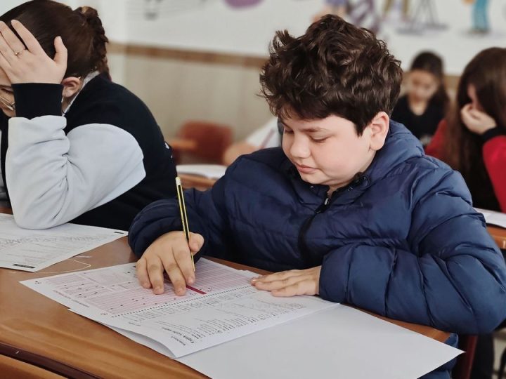 Trivia de CAF, para alumnos de escuelas rurales y urbanas, con el foco en el cooperativismo agrario
